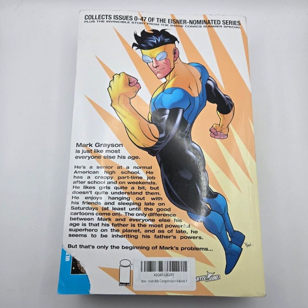 Invincible Compendium One by Robert Kirkman – Graphic Novel (Damaged) - Picture 2 of 13